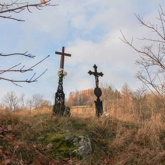 Kříž v Jakubovicích u polní cesty