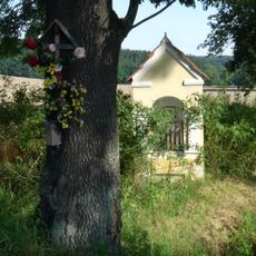 Kaplička u silnice na Roudné