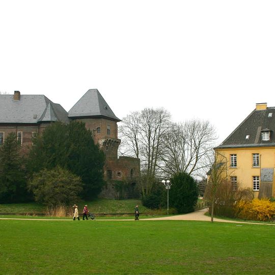 Museumszentrum Burg Linn