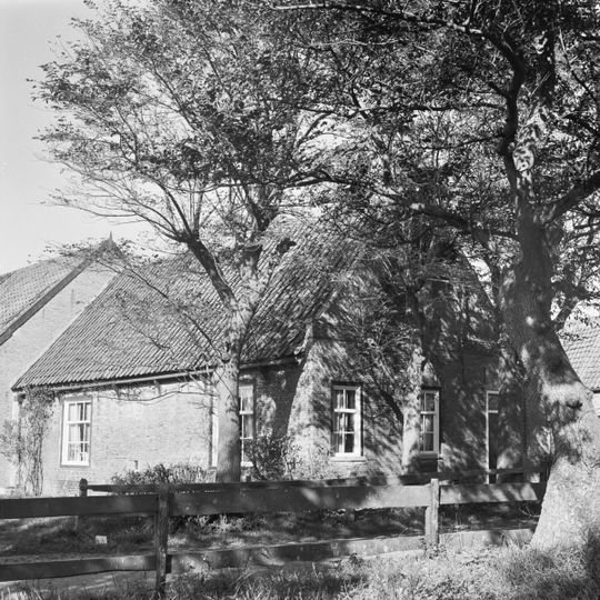 Karakteristiek Amelander huis onder zadeldak tussen topgevels