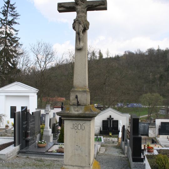 Hřbitovní kříž v Náměšti nad Oslavou
