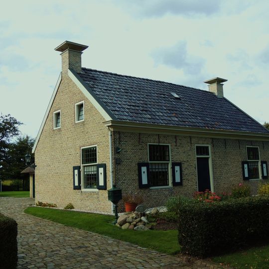 Koartwâld 11, Surhuizum