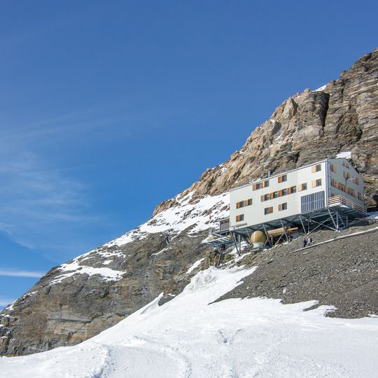 Mönchsjoch Hut