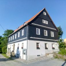 Pfarrhaus, mit Nebengebäude (ehemals Leichenhaus) Pfarrgasse 1