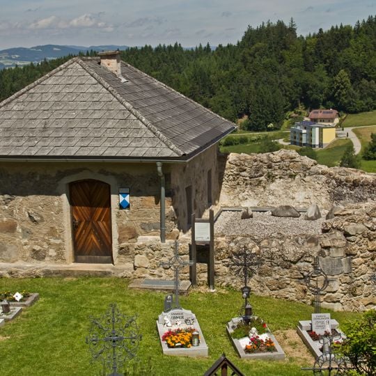 Aufbahrungshalle, ehem. hl. Kreuz- oder Jakobs-Kapelle