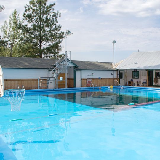 Cove Hot Springs Pool