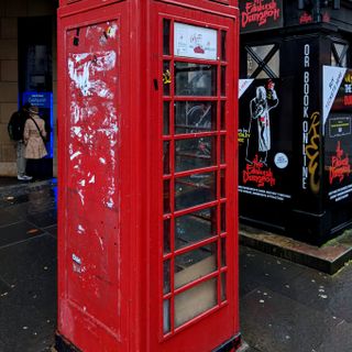 Edinburgh, Lawnmarket, K6 Telephone Box