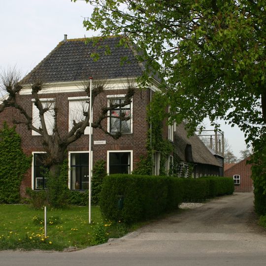 Achthovenerweg 13, Leiderdorp