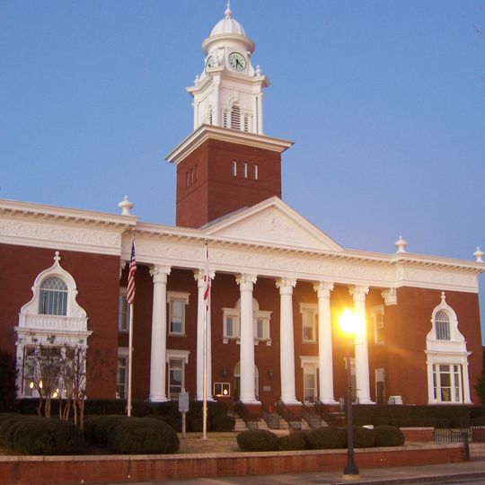 Lee County Courthouse
