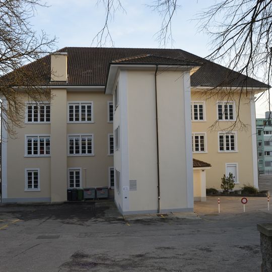 Schulhaus I