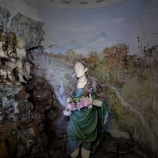 Statue