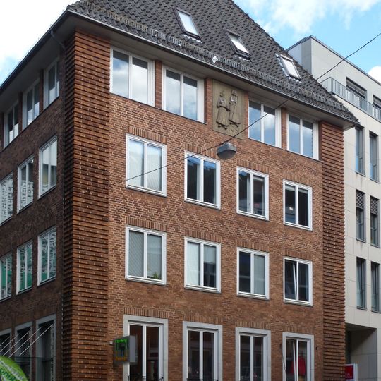 Carl-Ronning-Straße 2