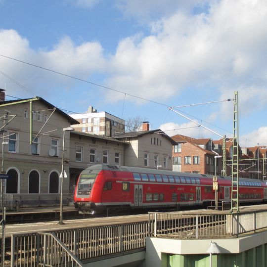 Bahnhofsempfangsgebäude