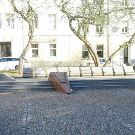 Památník československých legionářů na náměstí Osvobození v České Lípě