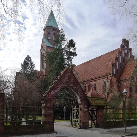 Heilige-Familie-Kirche