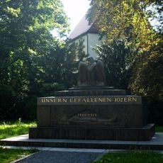 Ringanlagen (Sachgesamtheit); Gefallenendenkmal Theaterring