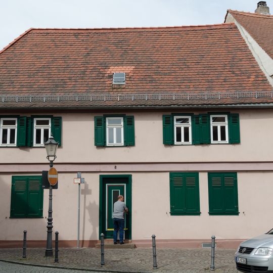 Steinheimer Straße 8