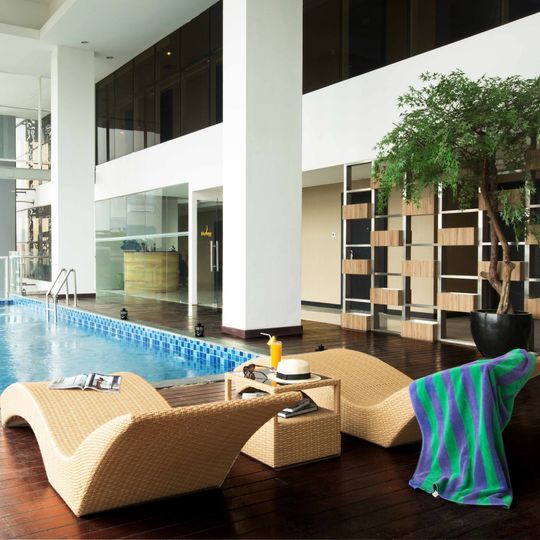 Hotel Aston Bellevue Radio Dalam