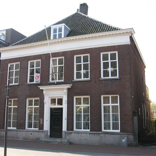 Vrijstaand woonhuis