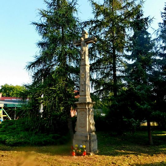 Kříž v Hložkově ulici v Otrokovicích