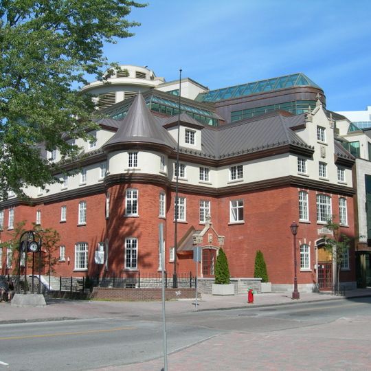 Ancien hôtel Chez-Henri