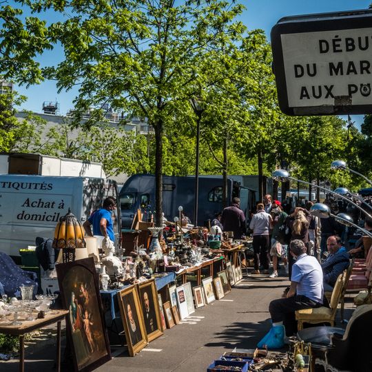 Marché aux puces de la porte de Vanves