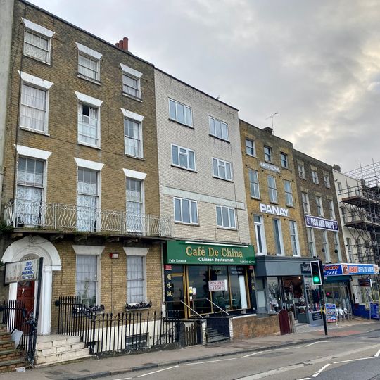 7-12, Marine Gardens