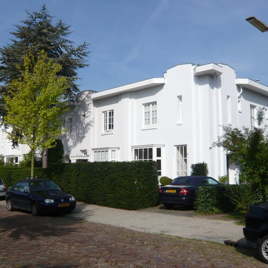 Zuiderhout: blok van vier herenhuizen