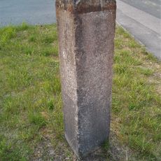 Wegestein Kirchberger Straße 40 (bei)
