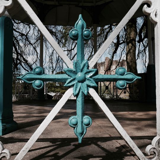 Gas Lamp In Garden Of Remembrance, Approximately 8 Metres South West Of Castle Square Entrance