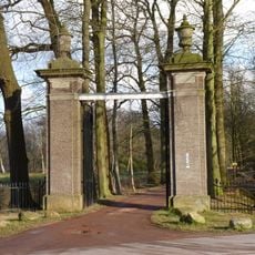 Vennebroek, inrijhek (Pottenpoort)