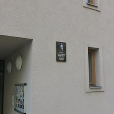 Pamětní deska Alice Masarykové na domě Martinovská 270 v Rakovníku