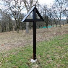 10. zastavení křížové cesty u kostela svatého Jakuba na Chvojenu