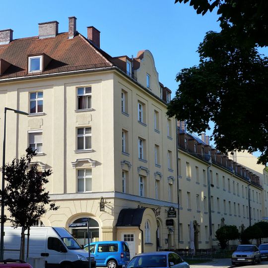 Teil eines neubarocken Mietshausblocks