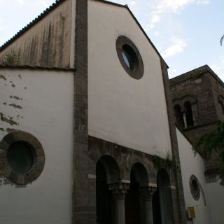 Chiesa di San Salvatore Maggiore a corte