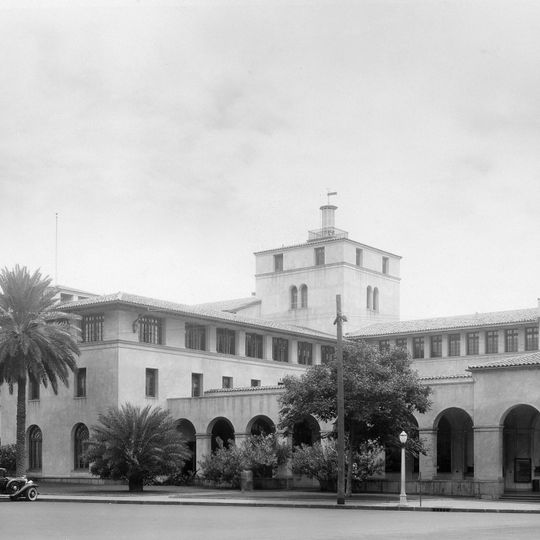 King David Kalakaua Building