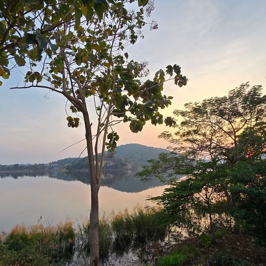 Ang Kep Nam Huai Tu Nueng