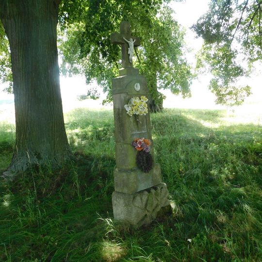 Kříž na jižním okraji Chýšné