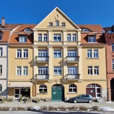 Wohnhaus in geschlossener Bebauung Schillerstraße 9