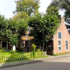 De Dobbe 2, Engwierum