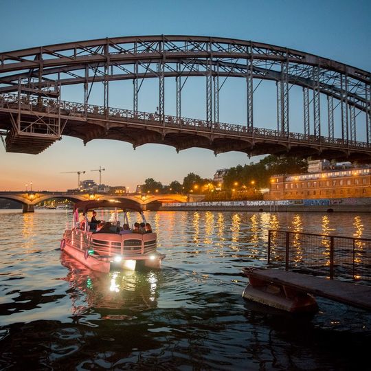 Off Paris Seine