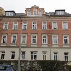 Mietshaus in halboffener Bebauung Rößlerstraße 18