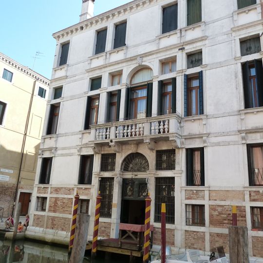 Palazzo Priuli Stazio