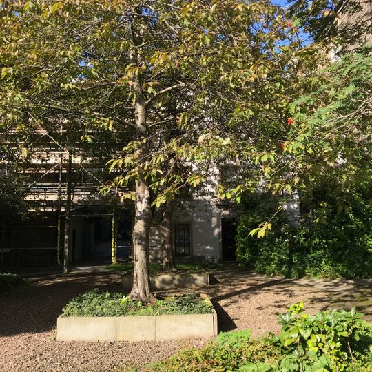 Edinburgh, 6 And 8a Hope Park Square