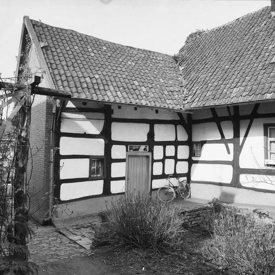 Everstraat 4, Einighausen