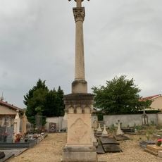 Croix du cimetière ancien d'Ars-sur-Formans