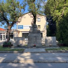 Denkmal für Soldaten und zivile Bombenopfer