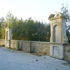 Kapličky bývalé Křížové cesty u kostela v Markvarticích