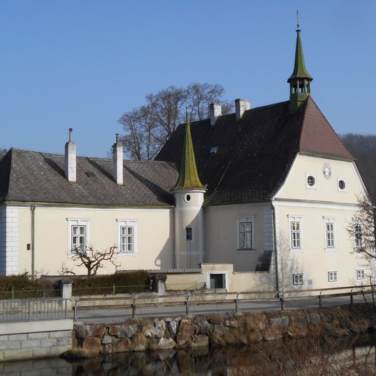Heltihof