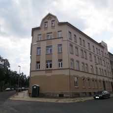 Mietshaus in geschlossener Bebauung (bauliche Einheit mit Holbeinstraße 50) Rembrandtstraße 45